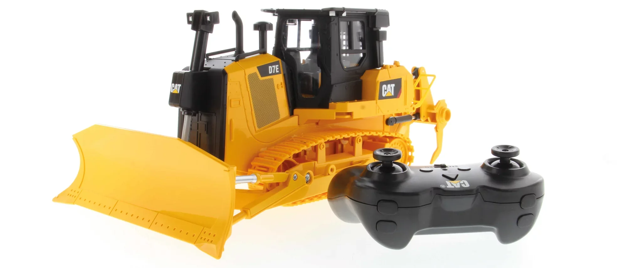 1:24 RC Cat® AT D7E Track Type Tractor - Image 16
