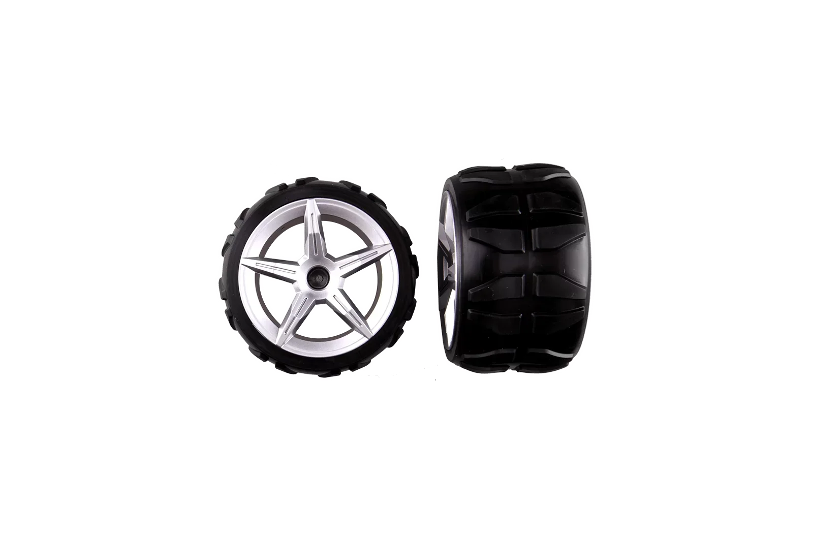 2 rear tyres with wheel rims for 24hr Tow Truck (162076)